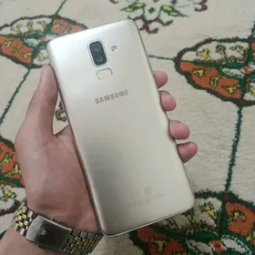 Samsung J8 18