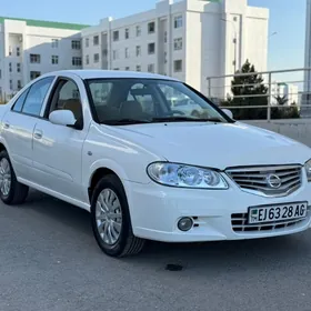 Nissan Sunny 2010
