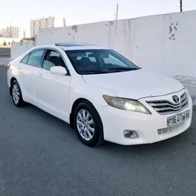 Toyota Camry 2011