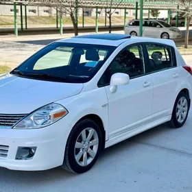 Nissan Versa 2010