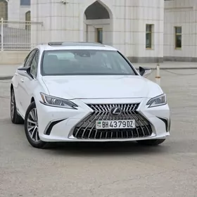 Lexus ES 250 2021