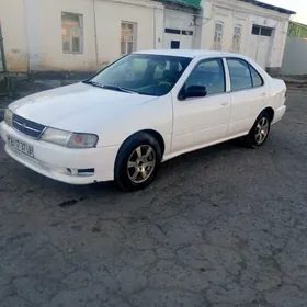 Nissan Sunny 2000
