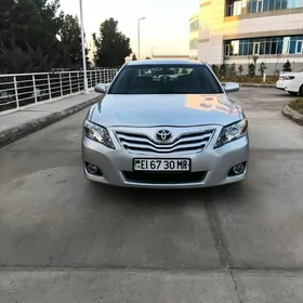 Toyota Camry 2010