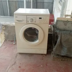 LG kir ýuwulýan maşşyn