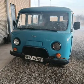 UAZ Profi 2002