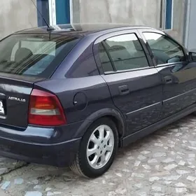 Opel Astra 2002
