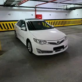Toyota Camry 2012