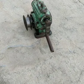 Reduktor motor gadyryan