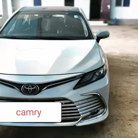 Toyota Camry 2021