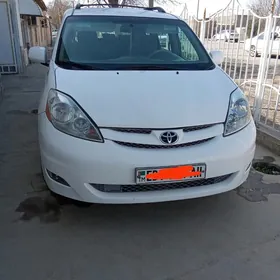 Toyota Sienna 2006