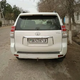 Toyota Land Cruiser Prado 2013