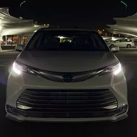 Toyota Sienna 2023