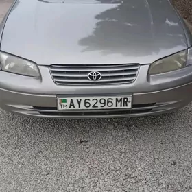 Toyota Camry 1999