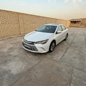Toyota Camry 2016