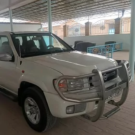 Nissan Pathfinder 2005