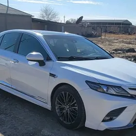 Toyota Camry 2020