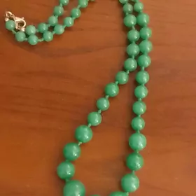 Бусы Нефрит