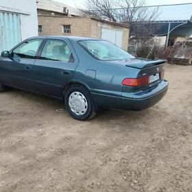 Toyota Camry 2000