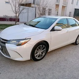 Toyota Camry 2015