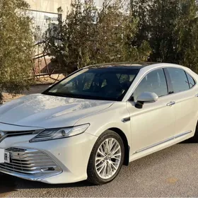 Toyota Camry 2018