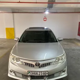 Toyota Camry 2013