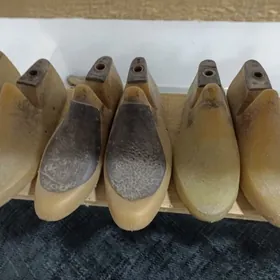 Kowüs tikilýän galyplar колодк