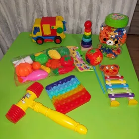 Игрушки  для малышей.