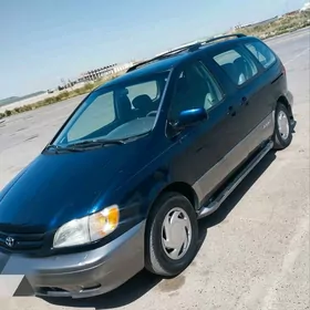 Toyota Sienna 2002