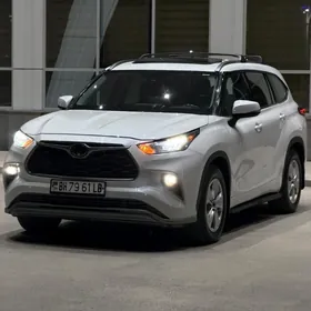 Toyota Highlander 2020