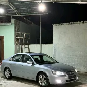 Hyundai Sonata 2004
