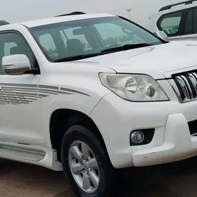 Toyota Land Cruiser Prado 2011