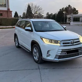 Toyota Highlander 2018