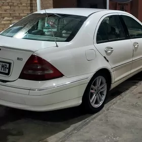 Mercedes-Benz C-Class 2003