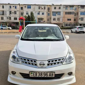 Nissan Tiida 2008