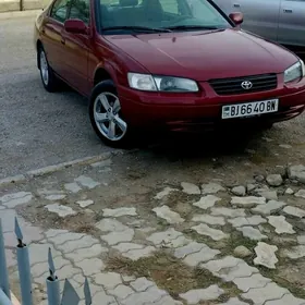 Toyota Camry 1999