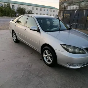 Toyota Camry 2004