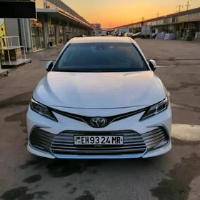 Toyota Camry 2020