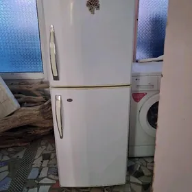 ПРОДАЮ ХОЛОДИЛЬНИК