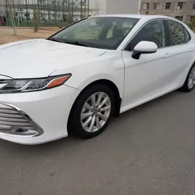 Toyota Camry 2020