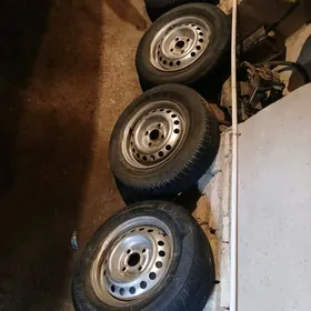 13 balon diskasi bilen