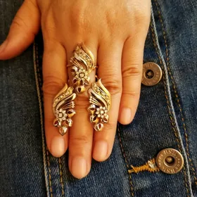 Komplekt yuzuk seryojka