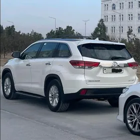 Toyota Highlander Hybrid 2018