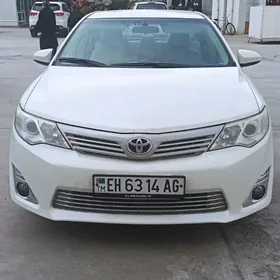 Toyota Camry 2012