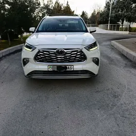 Toyota Highlander 2020