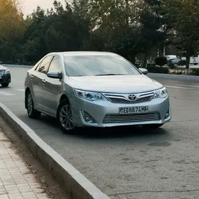 Toyota Camry 2012