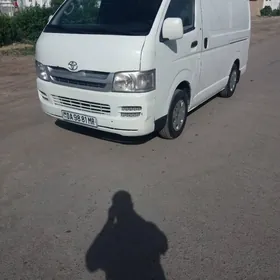 Toyota Hiace 2008
