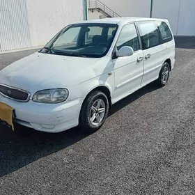 Kia Carnival 2001