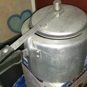 Скороварка кастрюля на 5л