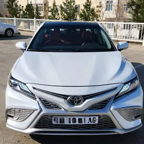 Toyota Camry 2023