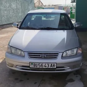 Toyota Camry 2001